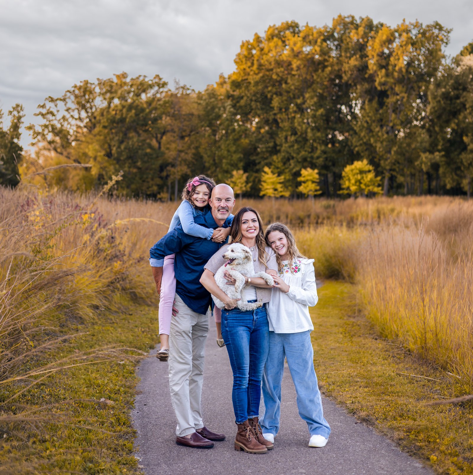 Outdoor family photo 3