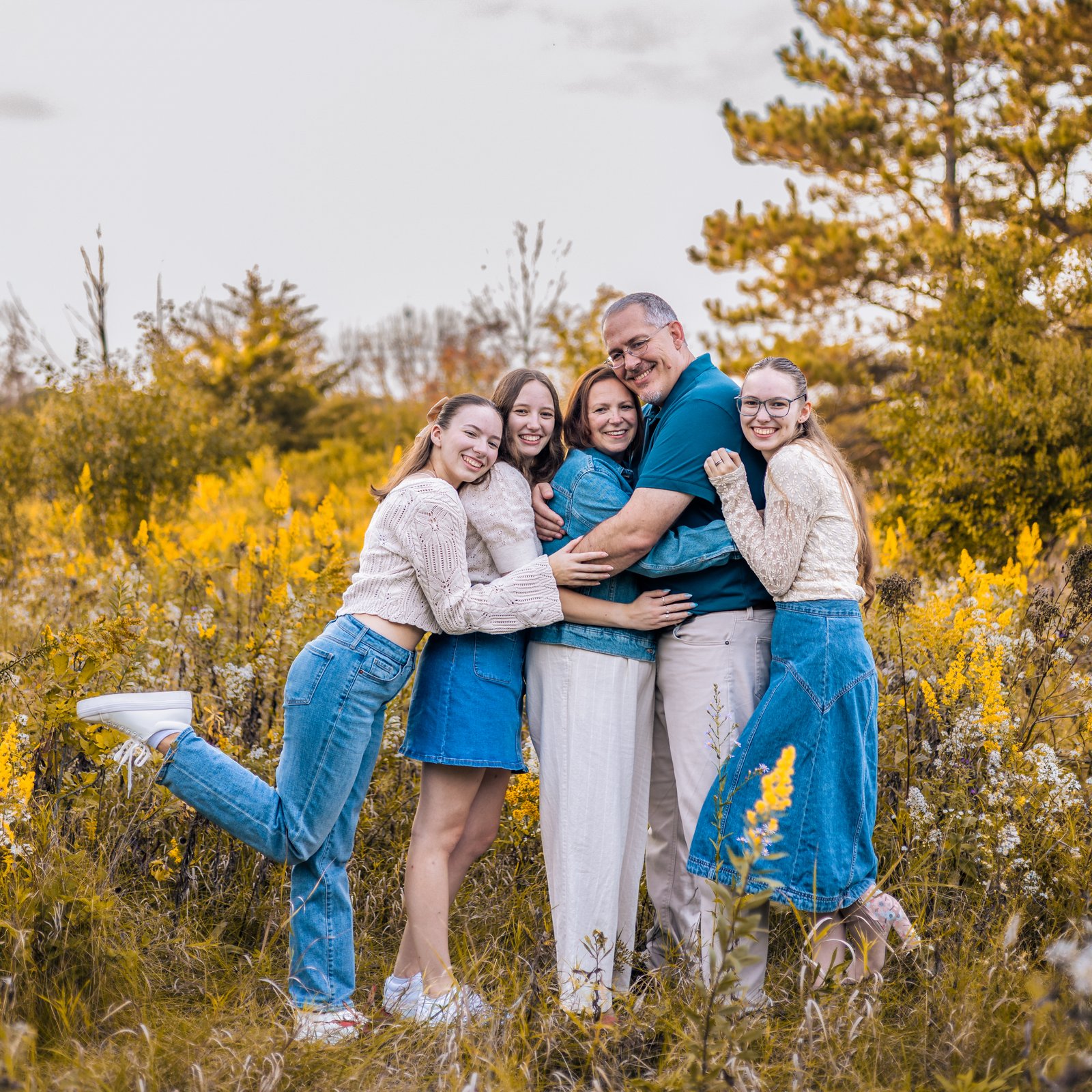 Outdoor family photo 6